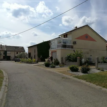 Chez Violette Destry